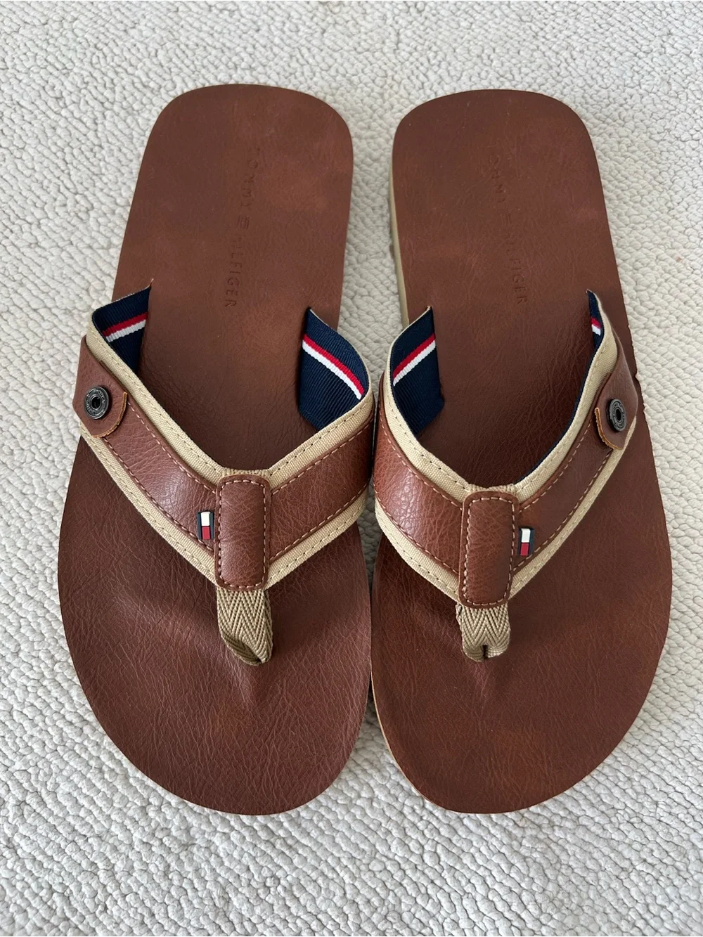 Tommy Hilfiger Men's Brown Leather Flip Flops Size: 9 M